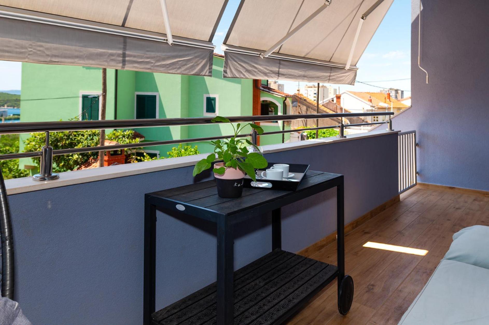 Pool Me Up! Apartment Šibenik Exterior foto